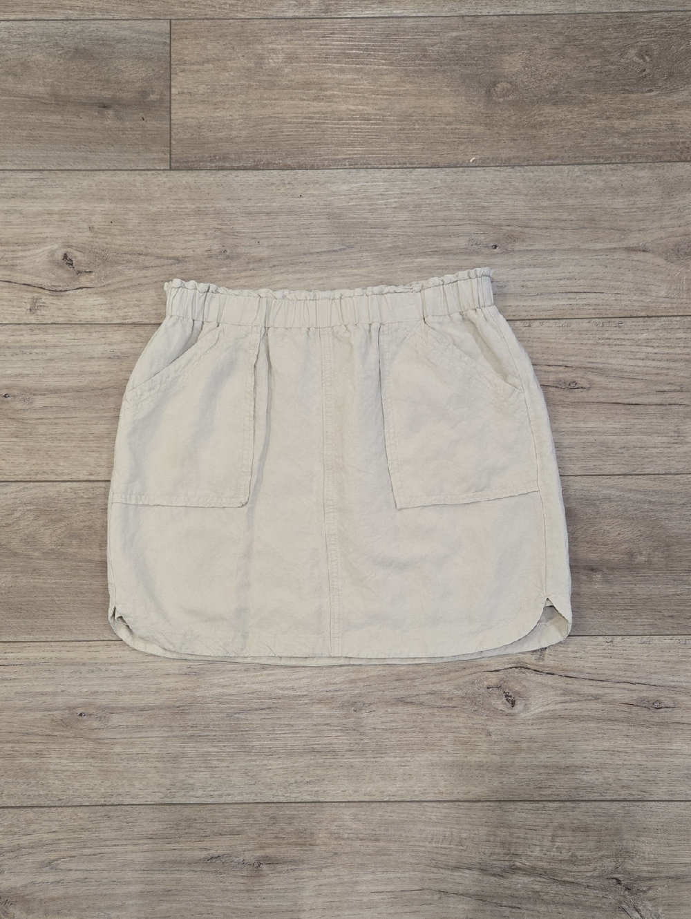 Banana Republic Linen Blend Cream Coastal Mini Skirt with Front Pockets